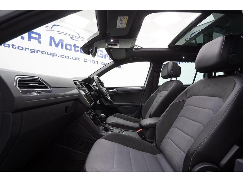 Volkswagen Tiguan 2.0 TDI R-Line DSG Euro 6 (s/s) 5dr - U1292