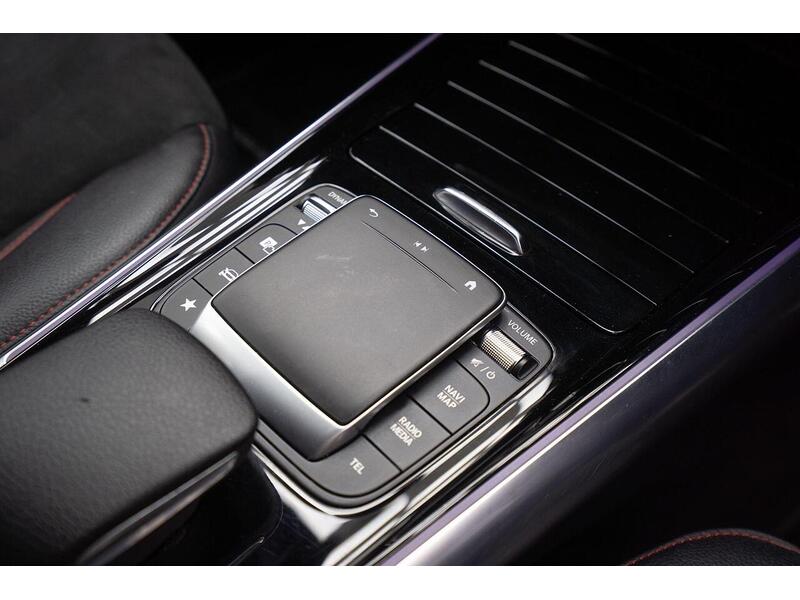 Mercedes-Benz EQA EQA 250 66.5kWh AMG Line Auto 5dr - U1296