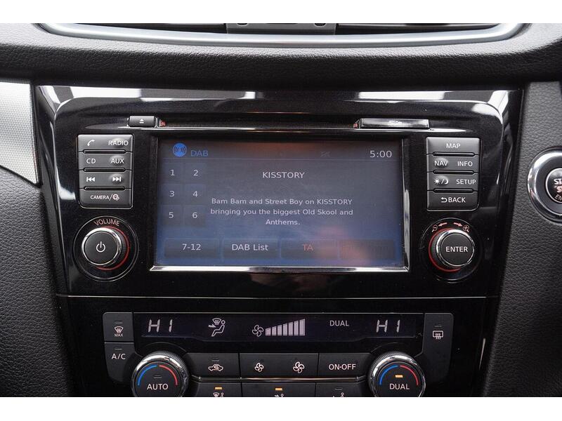 Nissan Qashqai 1.5 dCi N-Connecta Euro 6 (s/s) 5dr - U1299