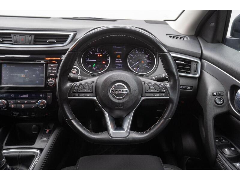 Nissan Qashqai 1.5 dCi N-Connecta Euro 6 (s/s) 5dr - U1299