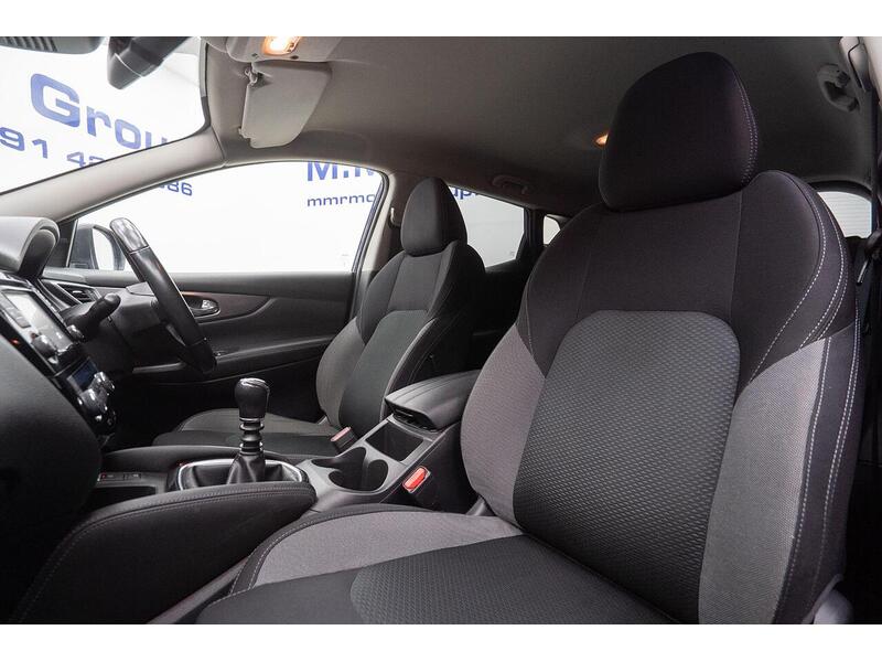 Nissan Qashqai 1.5 dCi N-Connecta Euro 6 (s/s) 5dr - U1299