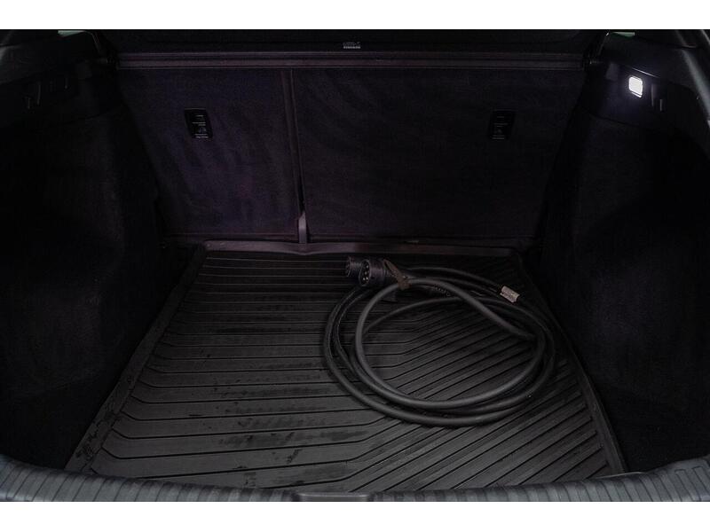 Audi Q4 e-tron 40 S line Auto 5dr 82kWh - U1313