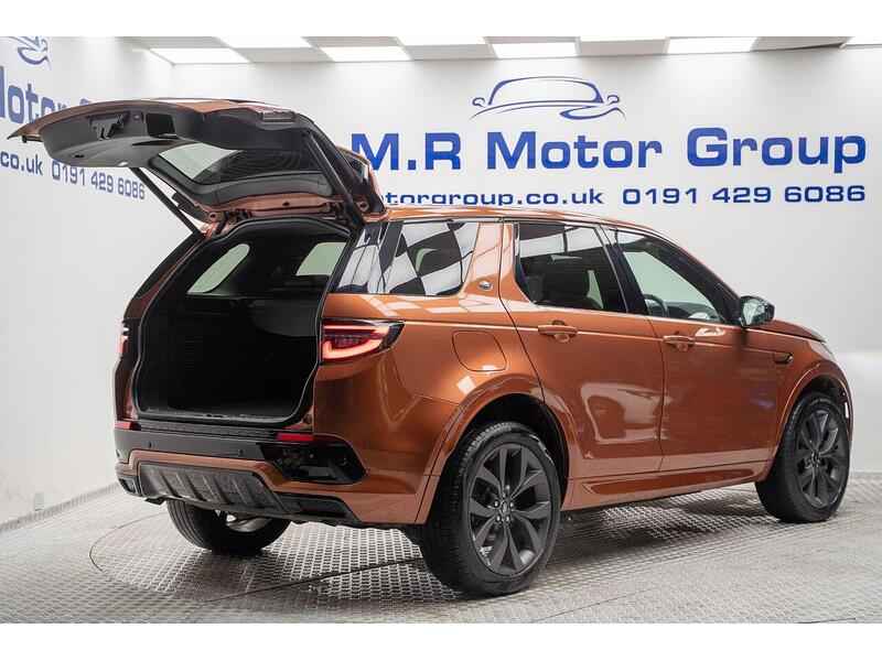 Land Rover Discovery Sport 1.5 P300e 12.2kWh R-Dynamic SE Auto 4WD Euro 6 (s/s) 5dr - U1314