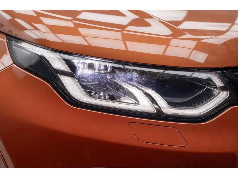 Land Rover Discovery Sport 1.5 P300e 12.2kWh R-Dynamic SE Auto 4WD Euro 6 (s/s) 5dr - U1314