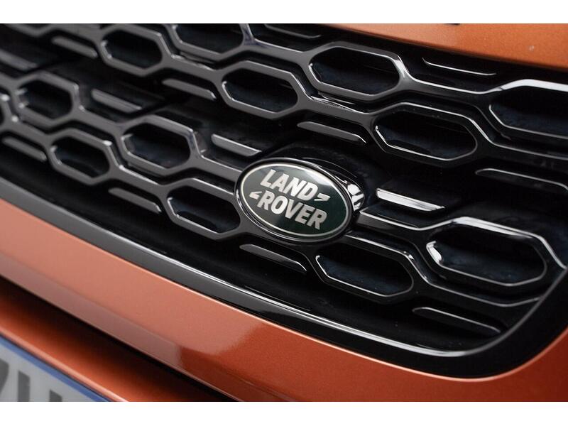 Land Rover Discovery Sport 1.5 P300e 12.2kWh R-Dynamic SE Auto 4WD Euro 6 (s/s) 5dr - U1314