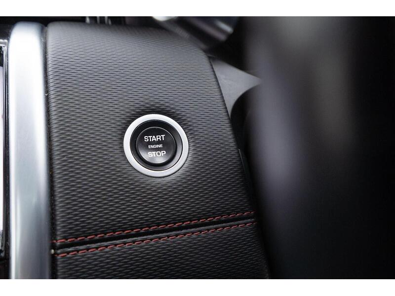 Land Rover Discovery Sport 1.5 P300e 12.2kWh R-Dynamic SE Auto 4WD Euro 6 (s/s) 5dr - U1314