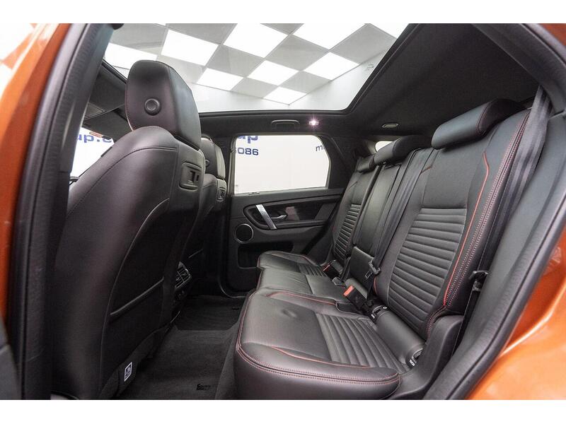 Land Rover Discovery Sport 1.5 P300e 12.2kWh R-Dynamic SE Auto 4WD Euro 6 (s/s) 5dr - U1314