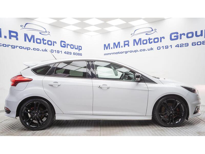 Ford Focus Focus ST-3 Hatchback 1 Manual Petrol - U1327