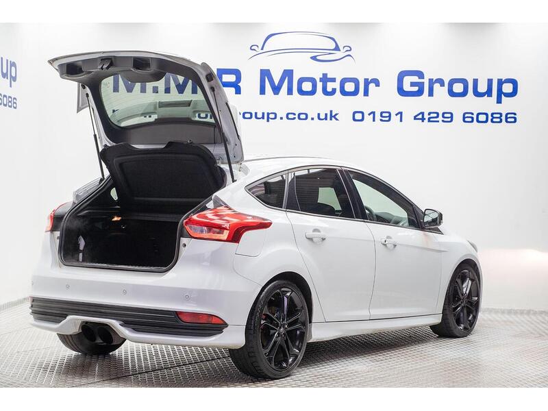 Ford Focus Focus ST-3 Hatchback 1 Manual Petrol - U1327
