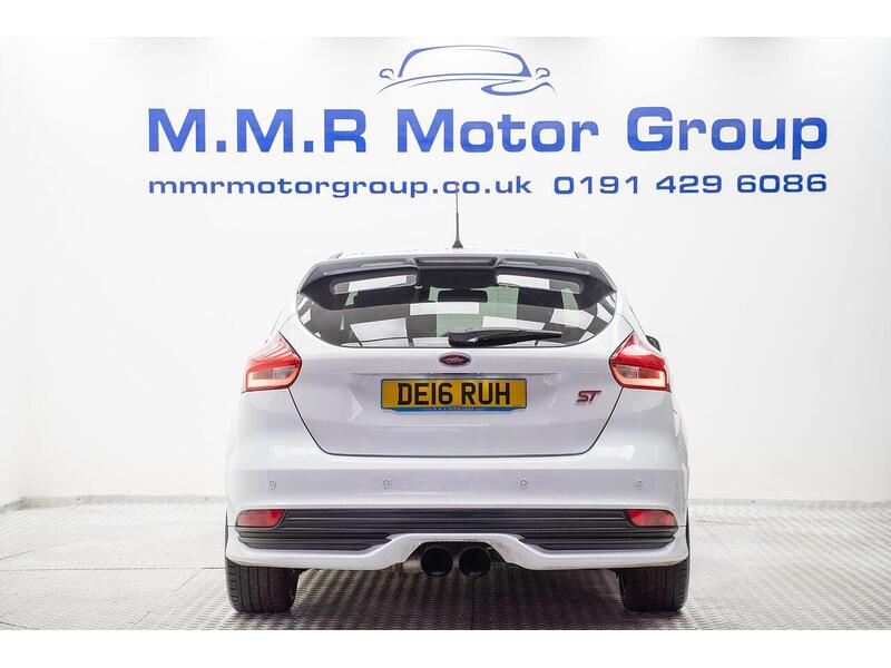 Ford Focus Focus ST-3 Hatchback 1 Manual Petrol - U1327