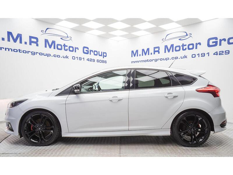 Ford Focus Focus ST-3 Hatchback 1 Manual Petrol - U1327