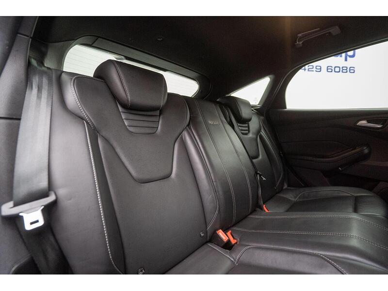 Ford Focus Focus ST-3 Hatchback 1 Manual Petrol - U1327