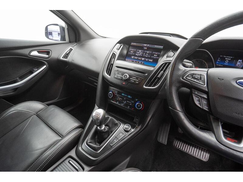 Ford Focus Focus ST-3 Hatchback 1 Manual Petrol - U1327