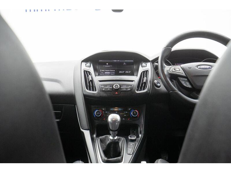 Ford Focus Focus ST-3 Hatchback 1 Manual Petrol - U1327