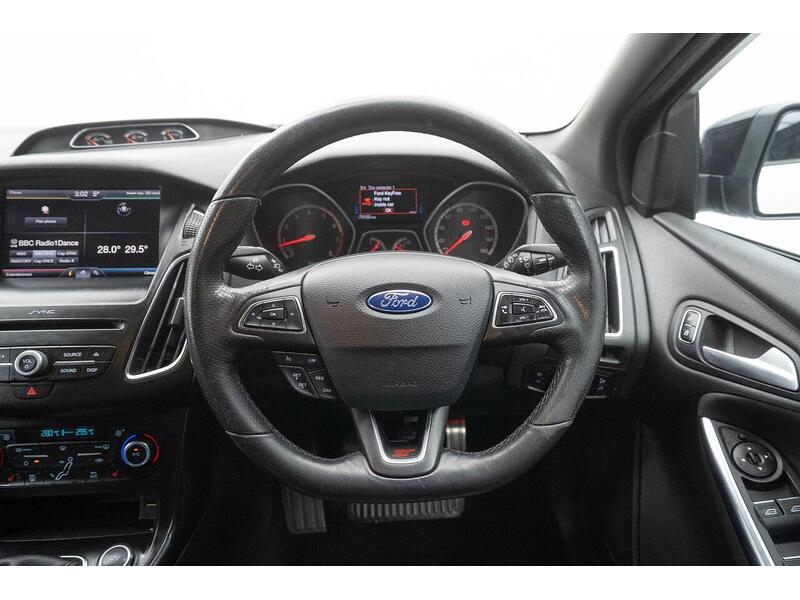 Ford Focus Focus ST-3 Hatchback 1 Manual Petrol - U1327