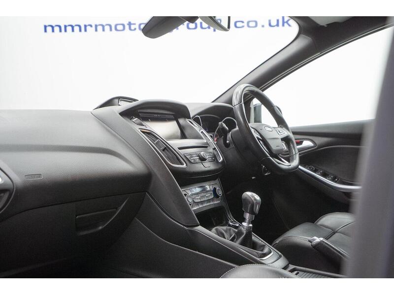Ford Focus Focus ST-3 Hatchback 1 Manual Petrol - U1327