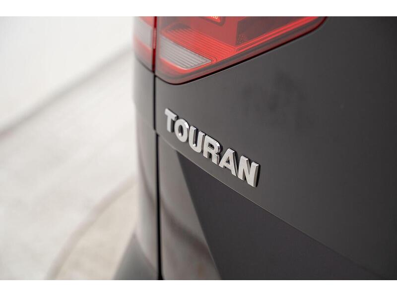 Volkswagen Touran 1.6 TDI SE Family DSG Euro 6 (s/s) 5dr - U1333