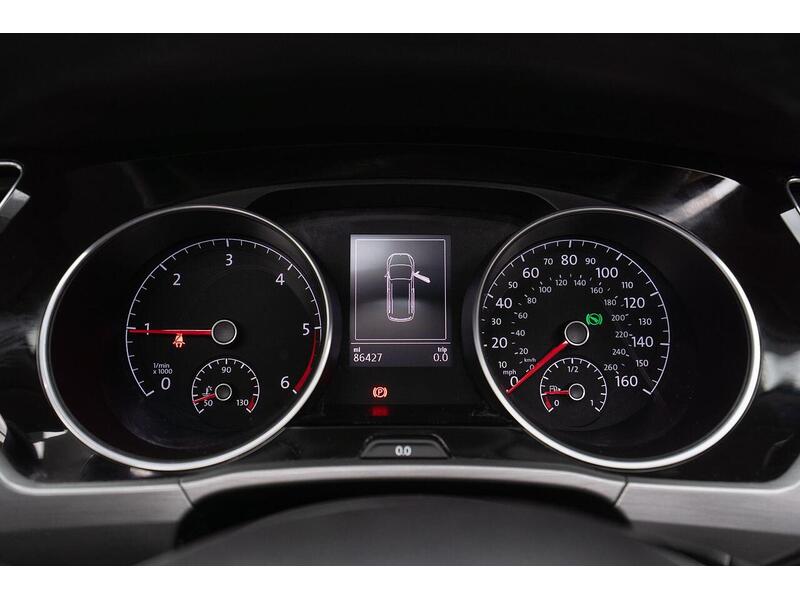 Volkswagen Touran 1.6 TDI SE Family DSG Euro 6 (s/s) 5dr - U1333