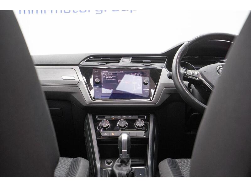 Volkswagen Touran 1.6 TDI SE Family DSG Euro 6 (s/s) 5dr - U1333