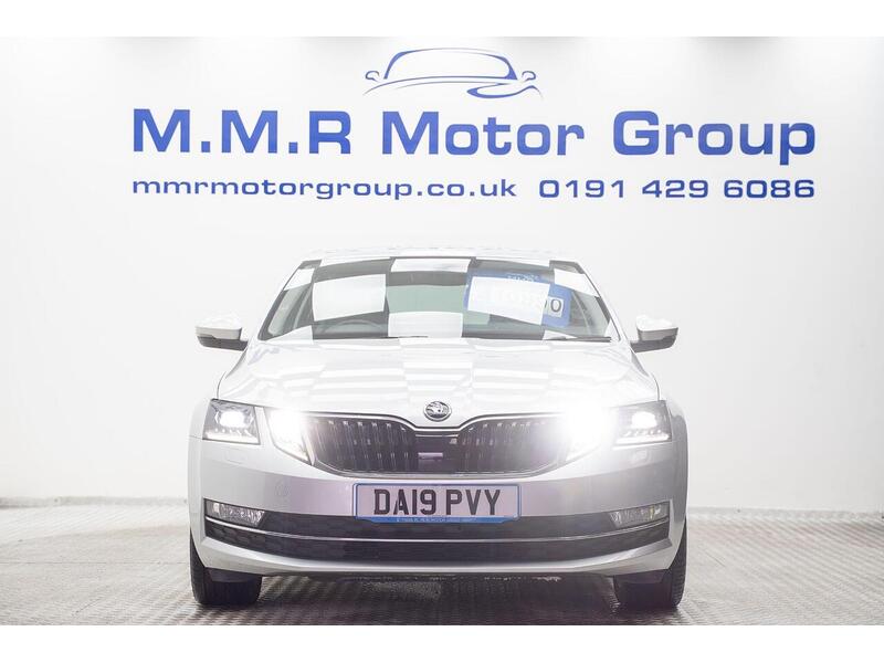 Skoda Octavia Octavia SE L Hatchback 1 Automatic Diesel - U1334