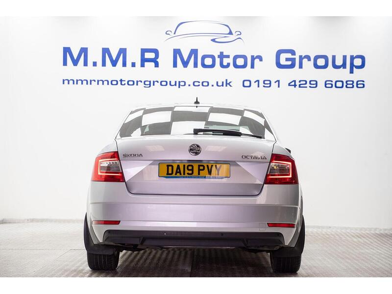 Skoda Octavia Octavia SE L Hatchback 1 Automatic Diesel - U1334