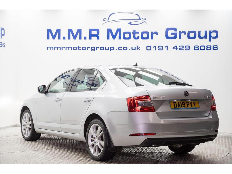 Skoda Octavia Octavia SE L Hatchback 1 Automatic Diesel - U1334