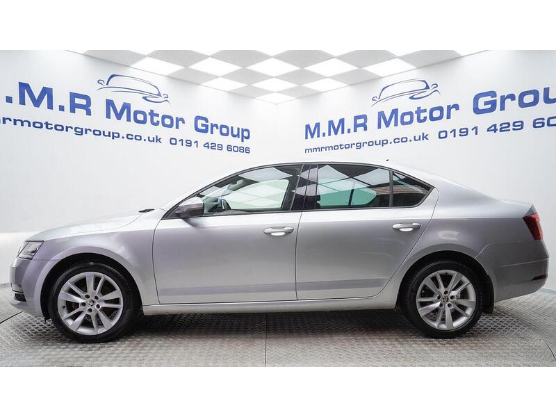 Skoda Octavia Octavia SE L Hatchback 1 Automatic Diesel - U1334