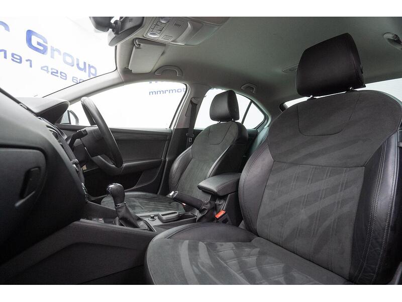 Skoda Octavia Octavia SE L Hatchback 1 Automatic Diesel - U1334