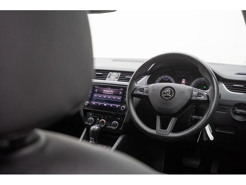 Skoda Octavia Octavia SE L Hatchback 1 Automatic Diesel - U1334