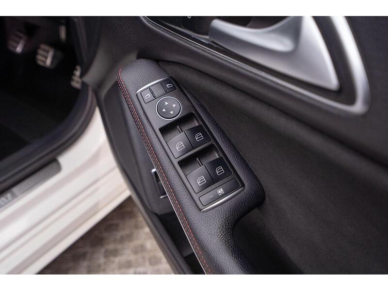 Mercedes-Benz CLA 2.1 CLA200d AMG Line Shooting Brake Euro 6 (s/s) 5dr - U1336