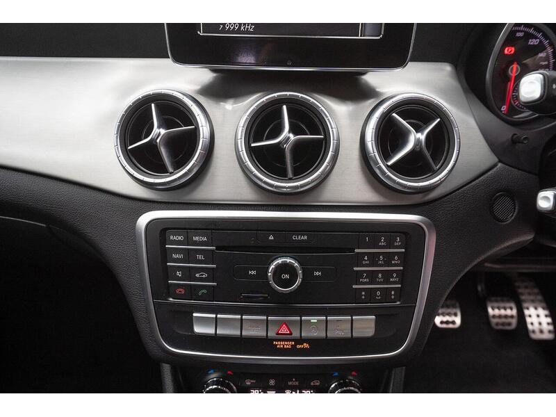 Mercedes-Benz CLA 2.1 CLA200d AMG Line Shooting Brake Euro 6 (s/s) 5dr - U1336