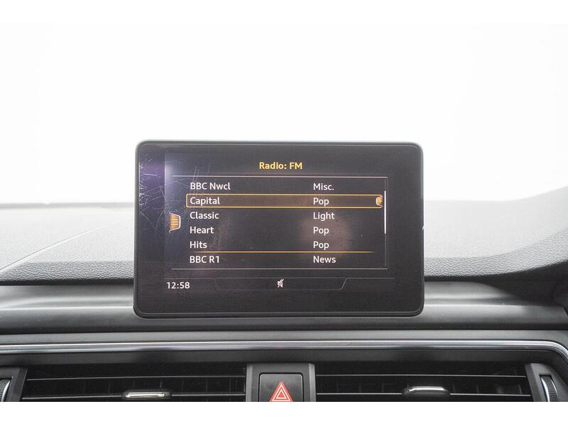 Audi A4 2.0 TDI S line S Tronic Euro 6 (s/s) 4dr - U1340