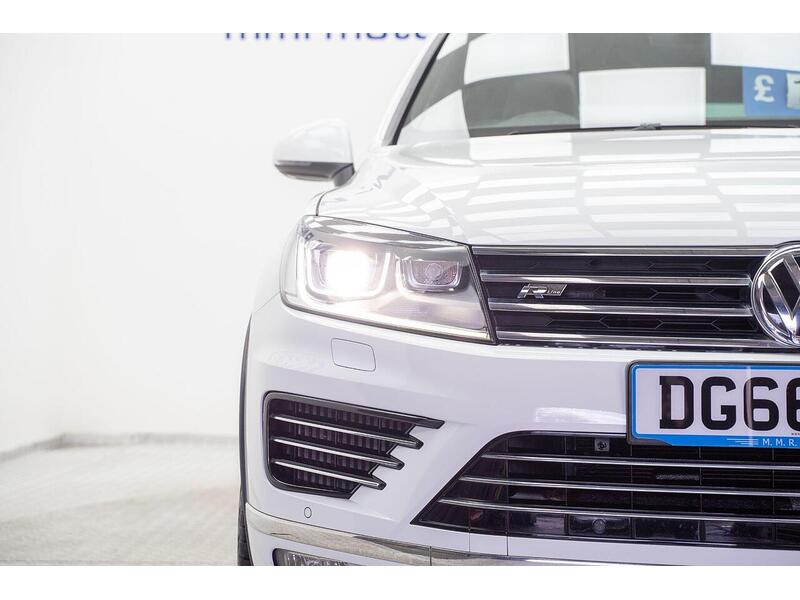 Volkswagen Touareg 3.0 TDI V6 BlueMotion Tech R-Line Tiptronic 4WD Euro 6 (s/s) 5dr - U1345