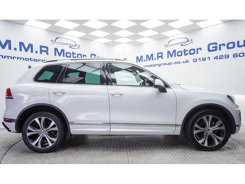 Volkswagen Touareg 3.0 TDI V6 BlueMotion Tech R-Line Tiptronic 4WD Euro 6 (s/s) 5dr - U1345