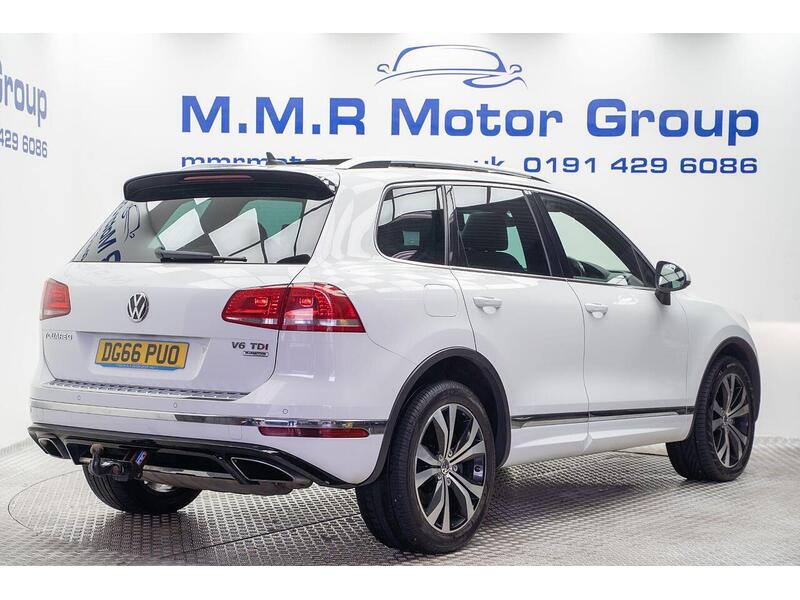 Volkswagen Touareg 3.0 TDI V6 BlueMotion Tech R-Line Tiptronic 4WD Euro 6 (s/s) 5dr - U1345