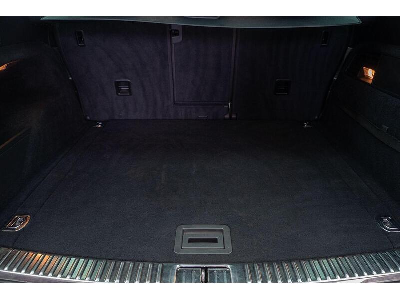 Volkswagen Touareg 3.0 TDI V6 BlueMotion Tech R-Line Tiptronic 4WD Euro 6 (s/s) 5dr - U1345