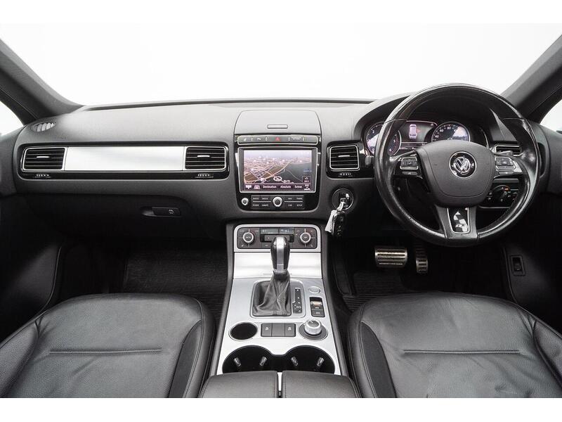 Volkswagen Touareg 3.0 TDI V6 BlueMotion Tech R-Line Tiptronic 4WD Euro 6 (s/s) 5dr - U1345