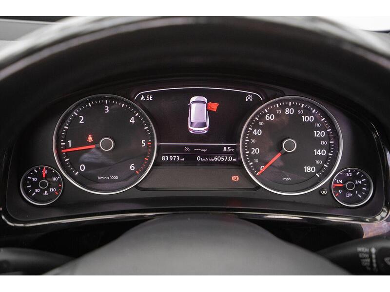 Volkswagen Touareg 3.0 TDI V6 BlueMotion Tech R-Line Tiptronic 4WD Euro 6 (s/s) 5dr - U1345