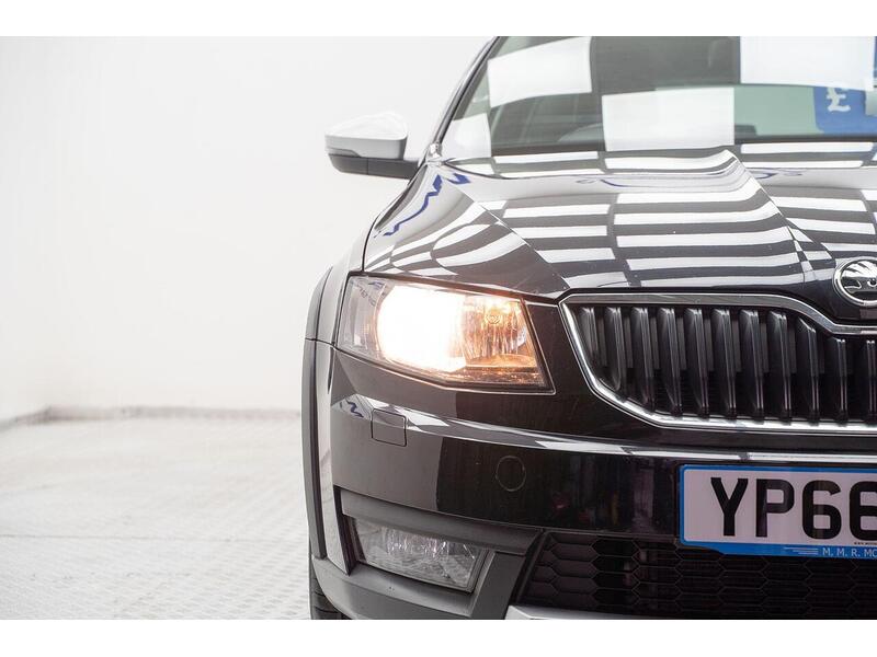 Skoda Octavia 2.0 TDI Scout DSG 4WD Euro 6 (s/s) 5dr - U1346