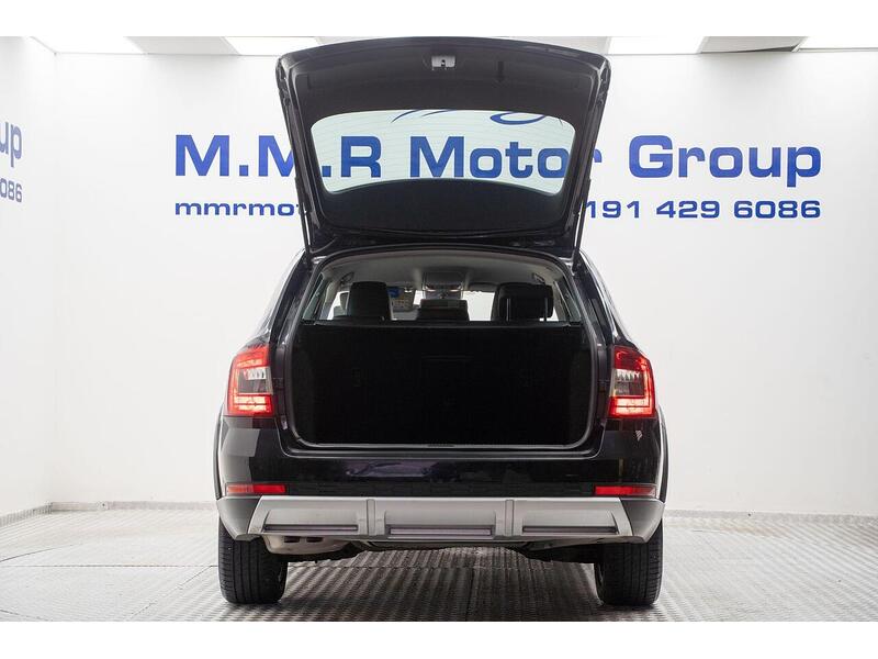 Skoda Octavia 2.0 TDI Scout DSG 4WD Euro 6 (s/s) 5dr - U1346