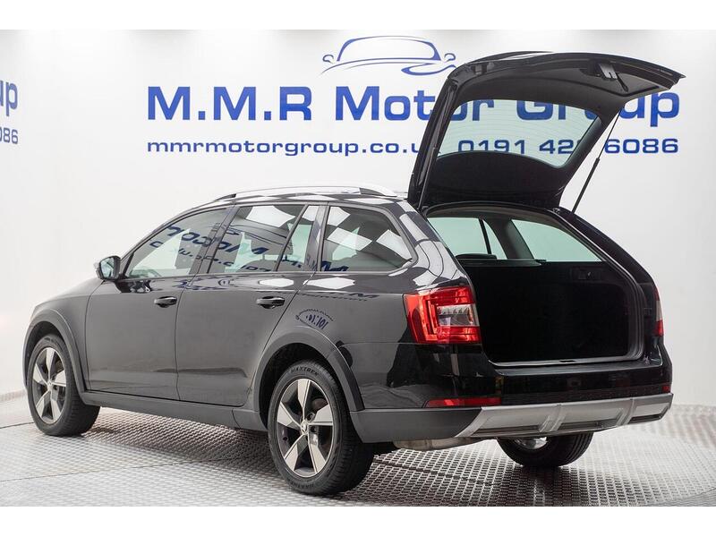 Skoda Octavia 2.0 TDI Scout DSG 4WD Euro 6 (s/s) 5dr - U1346