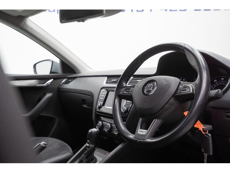 Skoda Octavia 2.0 TDI Scout DSG 4WD Euro 6 (s/s) 5dr - U1346