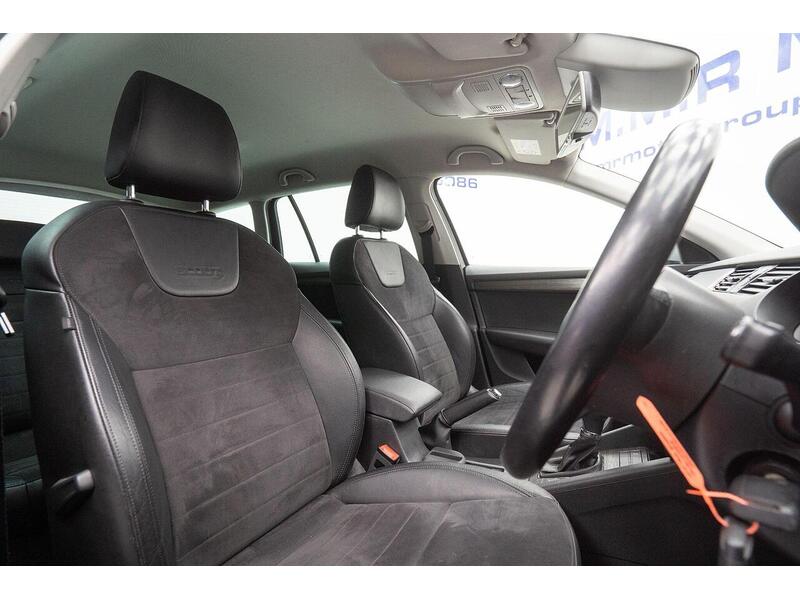 Skoda Octavia 2.0 TDI Scout DSG 4WD Euro 6 (s/s) 5dr - U1346