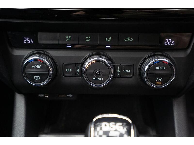 Skoda Octavia 2.0 TDI Scout DSG 4WD Euro 6 (s/s) 5dr - U1346