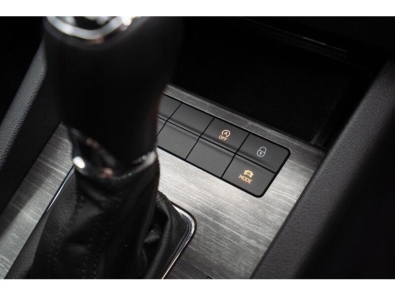 Skoda Octavia 2.0 TDI Scout DSG 4WD Euro 6 (s/s) 5dr - U1346