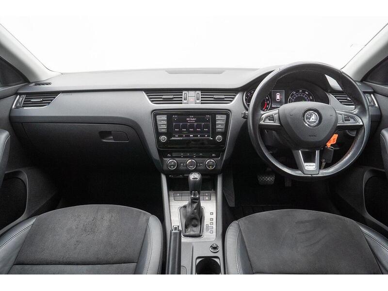 Skoda Octavia 2.0 TDI Scout DSG 4WD Euro 6 (s/s) 5dr - U1346
