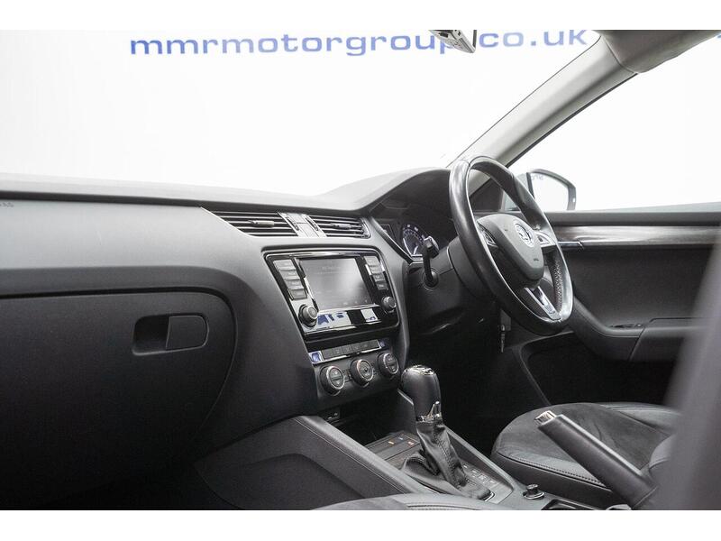 Skoda Octavia 2.0 TDI Scout DSG 4WD Euro 6 (s/s) 5dr - U1346