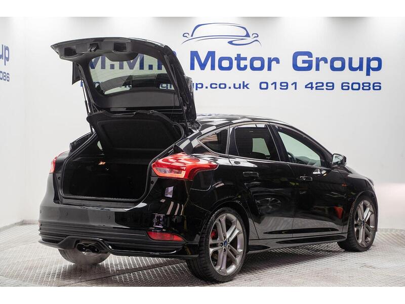 Ford Focus 2.0T EcoBoost ST-3 Euro 6 (s/s) 5dr - U1350