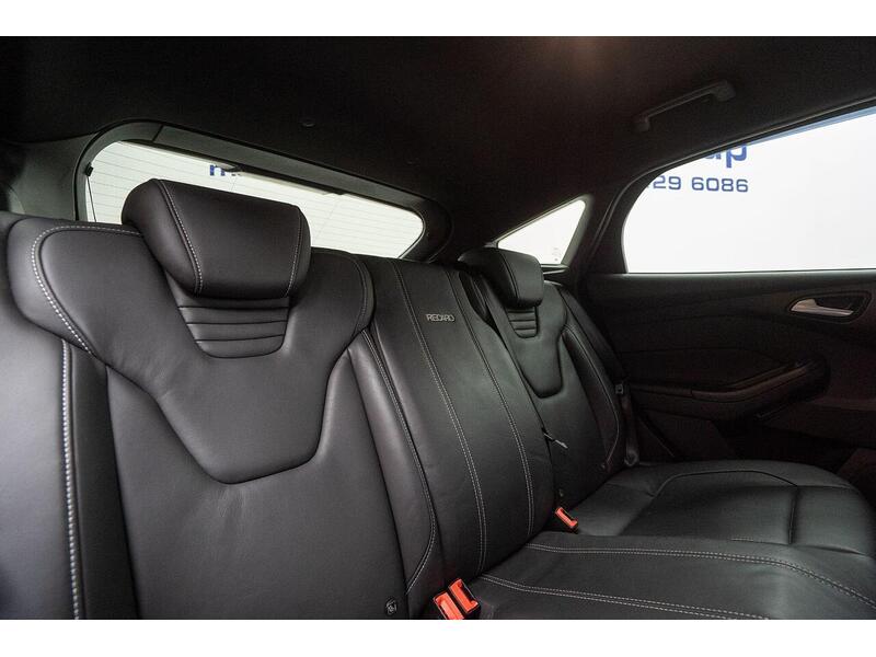 Ford Focus 2.0T EcoBoost ST-3 Euro 6 (s/s) 5dr - U1350