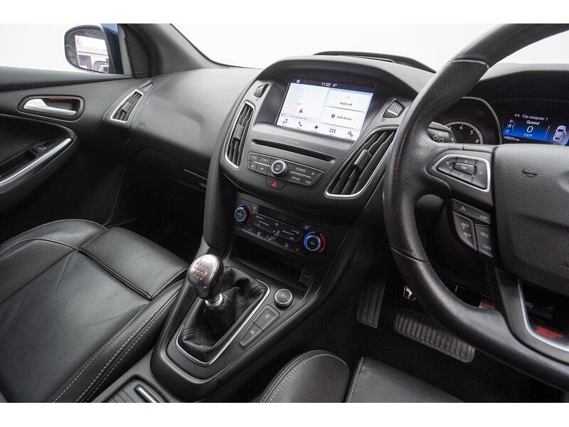 Ford Focus 2.0T EcoBoost ST-3 Euro 6 (s/s) 5dr - U1350